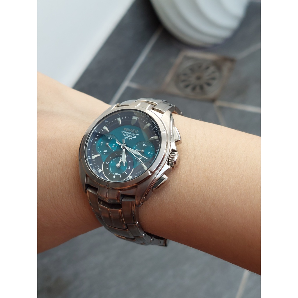 Đồng hồ nam Wired 6 kim titan mặt xanh chạy pin hàng Si