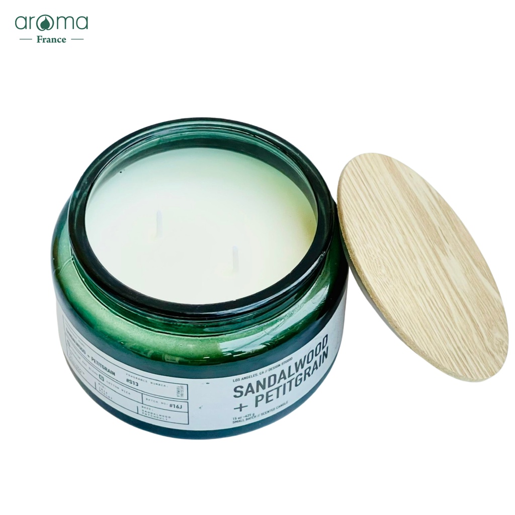 Nến thơm Aroma East West Los Angeles Candle Cao cấp Mùi Hương Gỗ Bách Xanh, Hổ Phách Và Hoắc Hương 900Gr