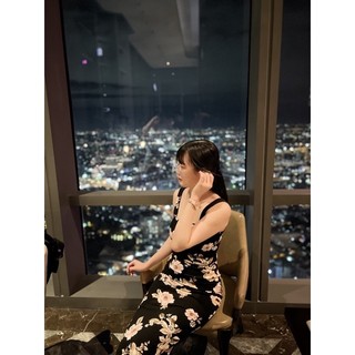 Đầm Hoa thanh lịch ôm body
