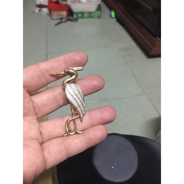 Cài áo hình động vật đi Nhật