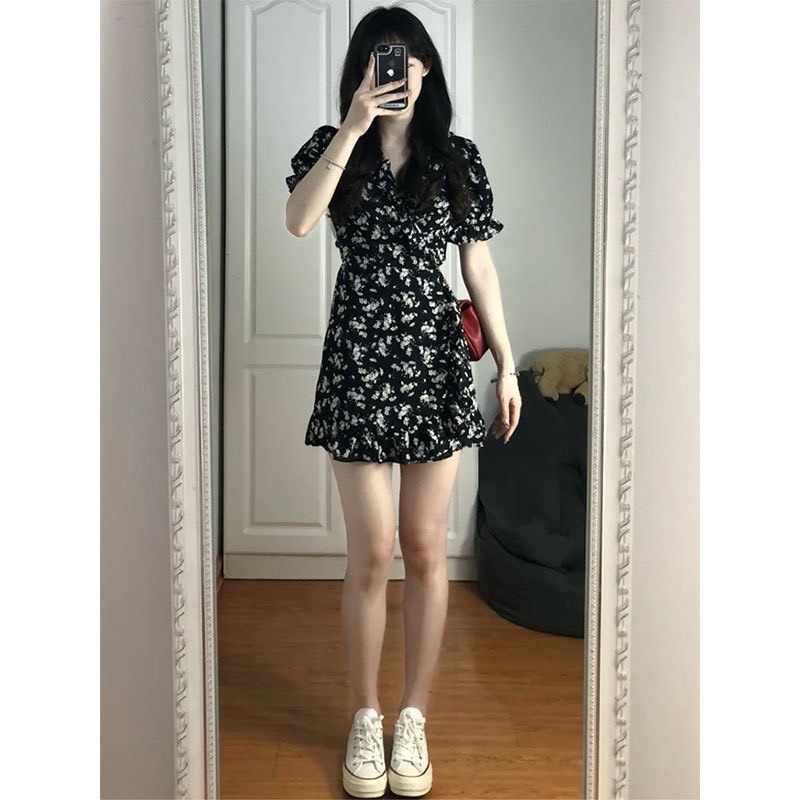 Váy hoa nhí chất voan cát, đầm voan hoa cổ V màu đen thời trang mùa hè