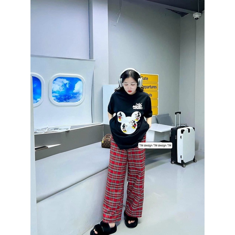 Set bộ thun đi chơi, set áo thun đen in chuột mickey quần dài ống rộng caro màu đỏ cá tính