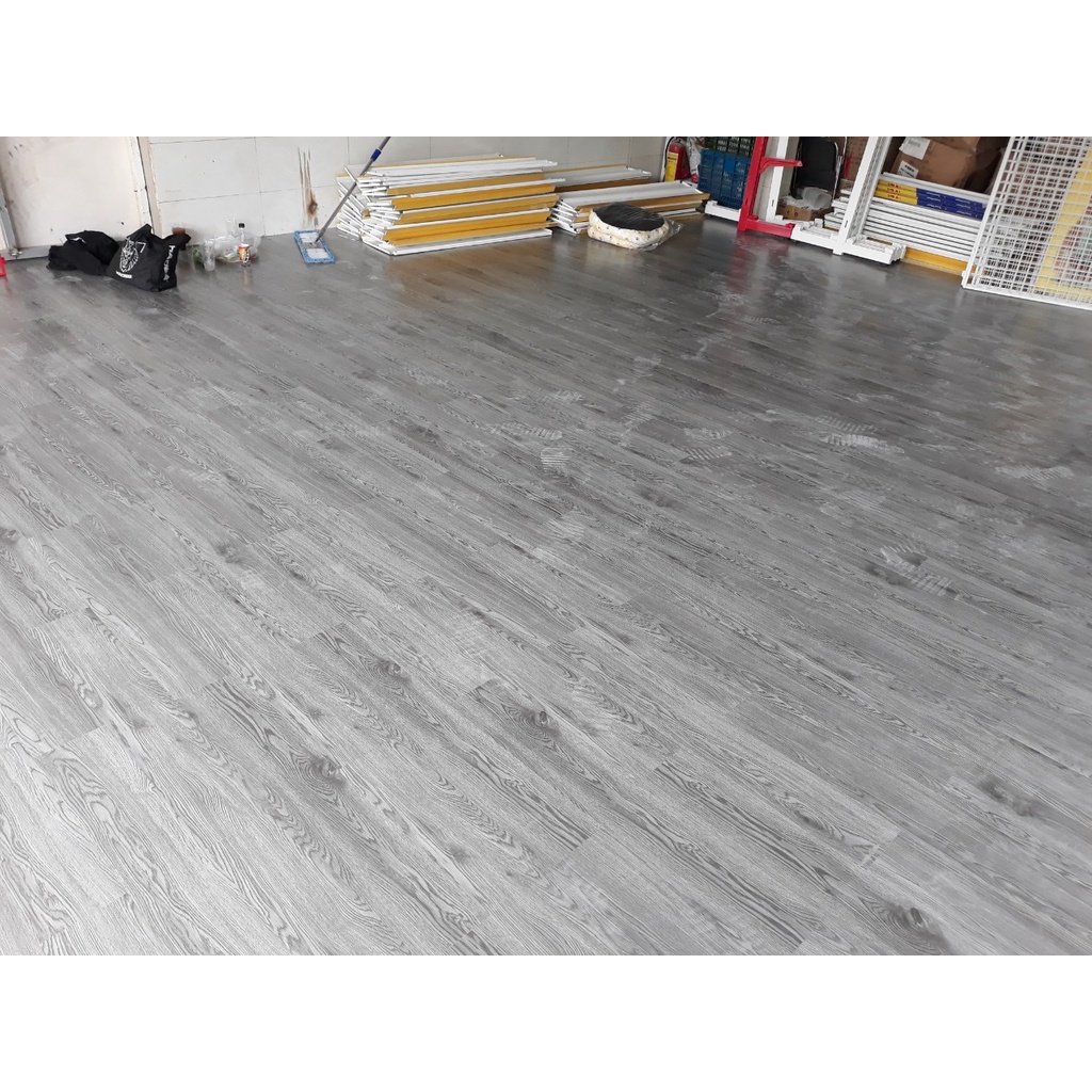 Tấm Ván Sàn Nhựa Vân Giả Gỗ Keo Sẵn Tự Dán Kích Thước 91x15 Mã 20