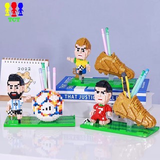 Mô hình lắp ghép cầu thủ bóng đá Messi Ronaldo Neymar có thể làm hộp đựng bút