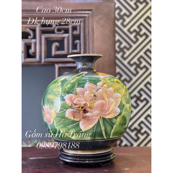 Bình hút tài lộc gốm sứ Bát Tràng vẽ 3D vẽ vàng cao cấp cao 30cm hoạ tiết sen phú quý