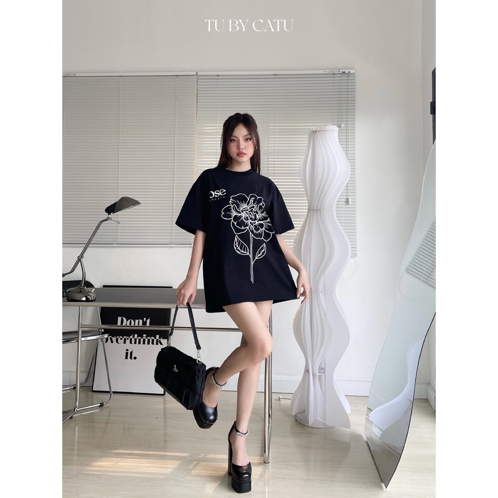 TUBYCATY | Áo thun rose tee đen