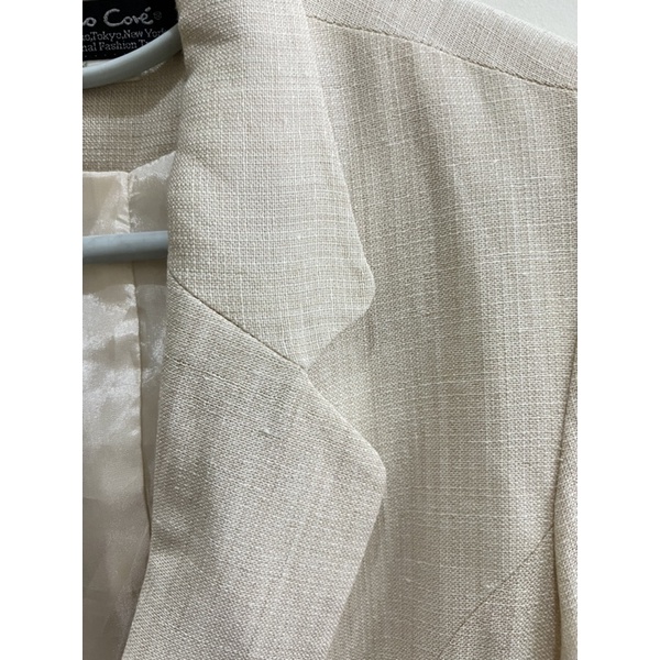 Pass áo blazer linen màu be sáng size S M nhỏ