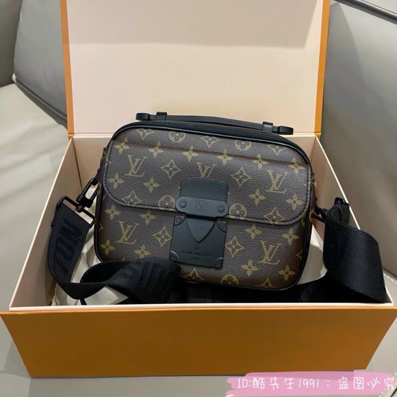 Túi đeo chéo Nam sz 22cm fullbox