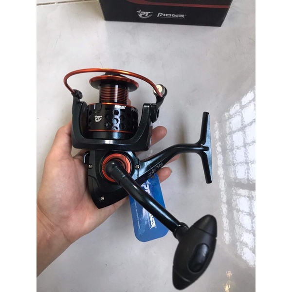 Máy câu cá kim loại Pioneer Rascal, dòng máy đứng