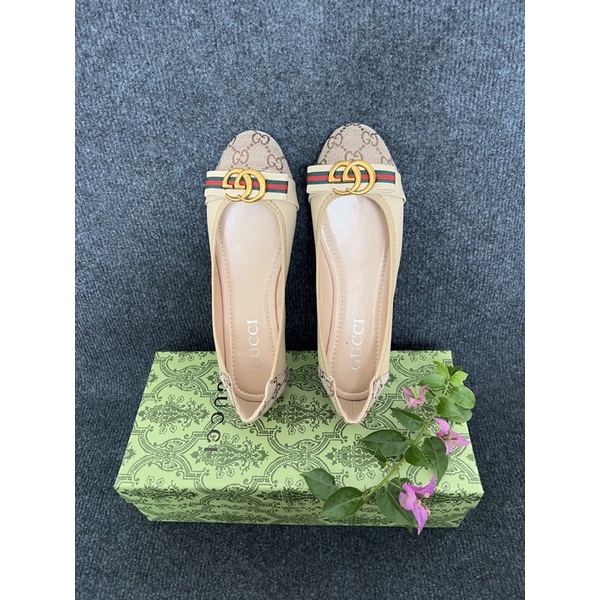 Giày búp bê đế bệt