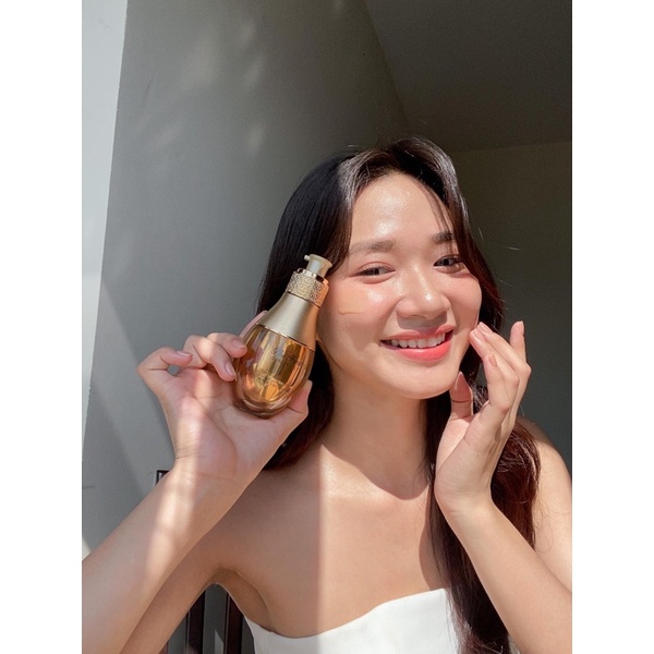 1 Gói 1ml tinh chất siêu vi Ohui the First Sym Micro Essence trẻ hóa làn da, chống lão hóa mạnh mẽ , mờ sạm nám1m