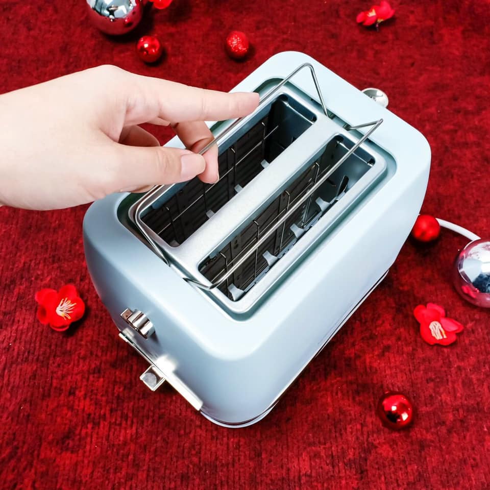 Máy nướng bánh mì LocknLock EJB222BLK 850W - màu đen, EJB221BLU 700W - màu xanh