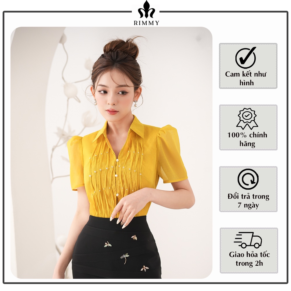 Áo sơ mi vàng Formis by Rimmy thiết kế xếp ly đính đá tinh tế, thanh lịch