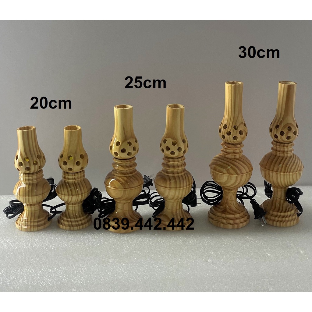 ĐÈN THỜ GỖ SỒI TỰ NHIÊN CAO CẤP DÁNG QUẢ THÔNG (MỘT ĐÔI) ĐỂ BÀN BÓNG QUẢ NHÓT LED