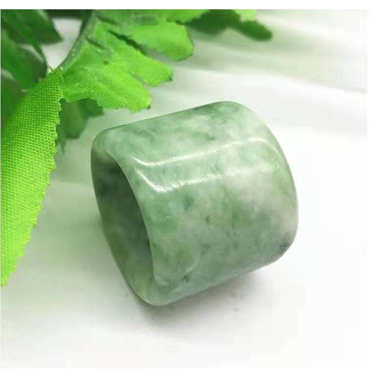 Nhẫn càn long, chất liệu đá tự nhiên, size 12, dùng để đeo ngón tay cái