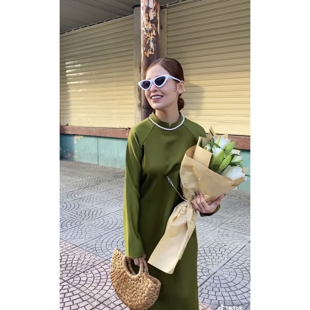 Áo dài dáng suông 2 tà màu xanh rêu, áo dài truyền thống.