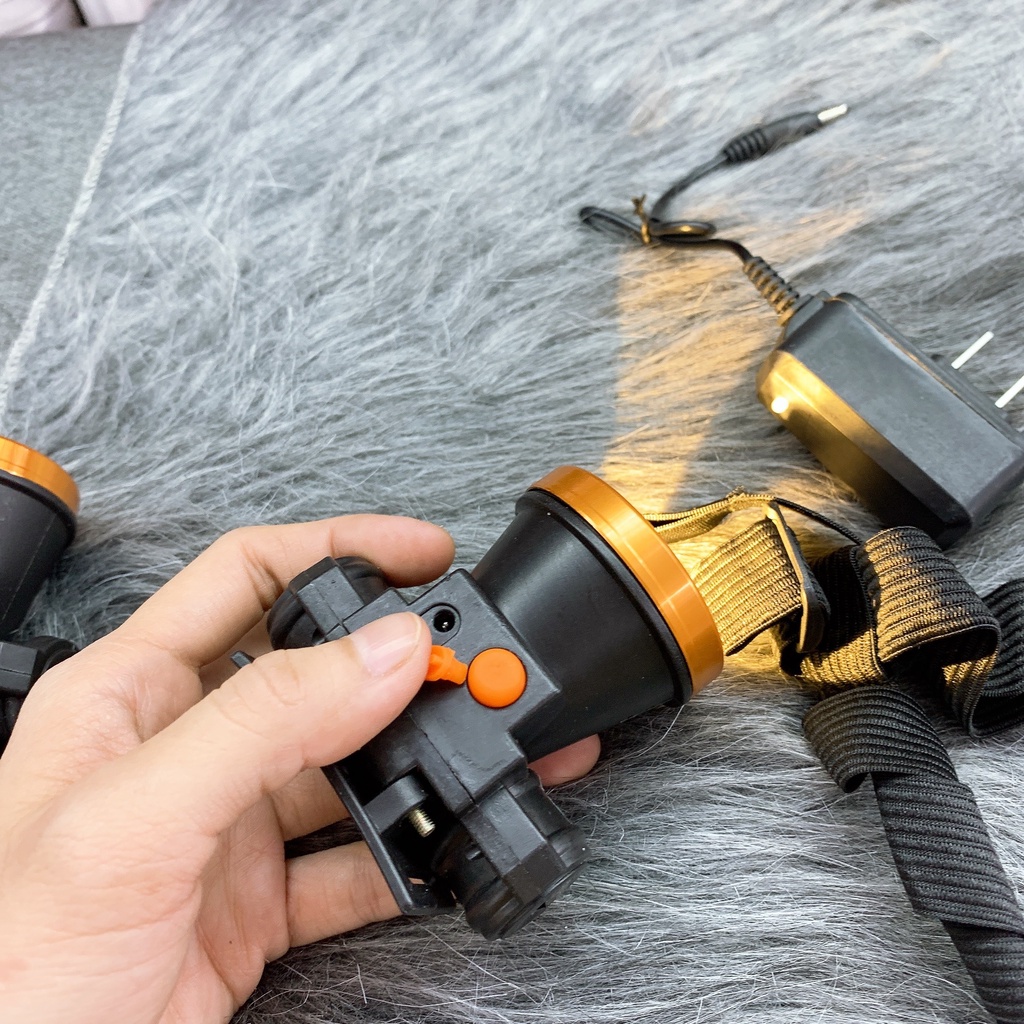 Đèn Soi lấy Ráy Tai ánh sáng vàng hoăc trắng