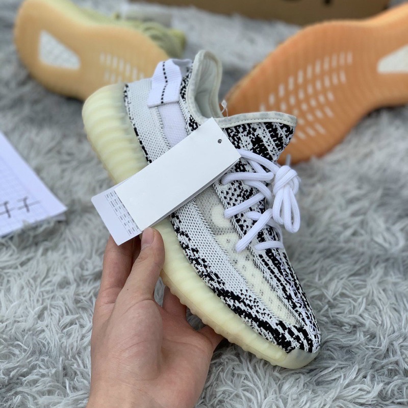 Giày mẫu mới  nhất chuẩn đẹp.