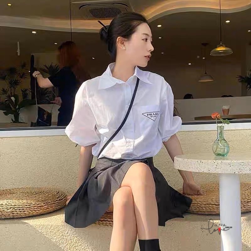 Áo sơ mi tam giác in túi PRA TTA877