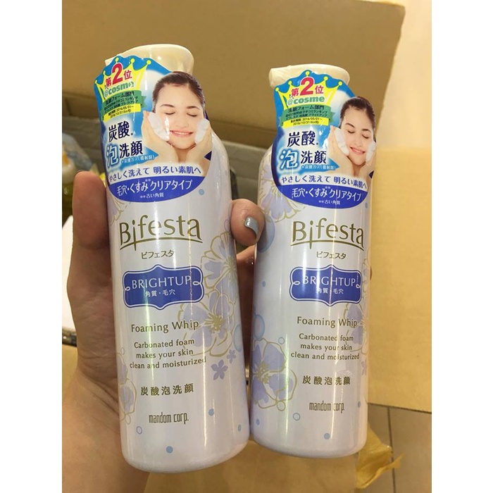 Sữa rửa mặt tạo bọt Bifesta 180g Nhật Bản