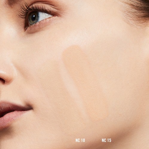 Phấn phủ dạng nén MAC Studio Fix Powder Plus Foundation màu NC10