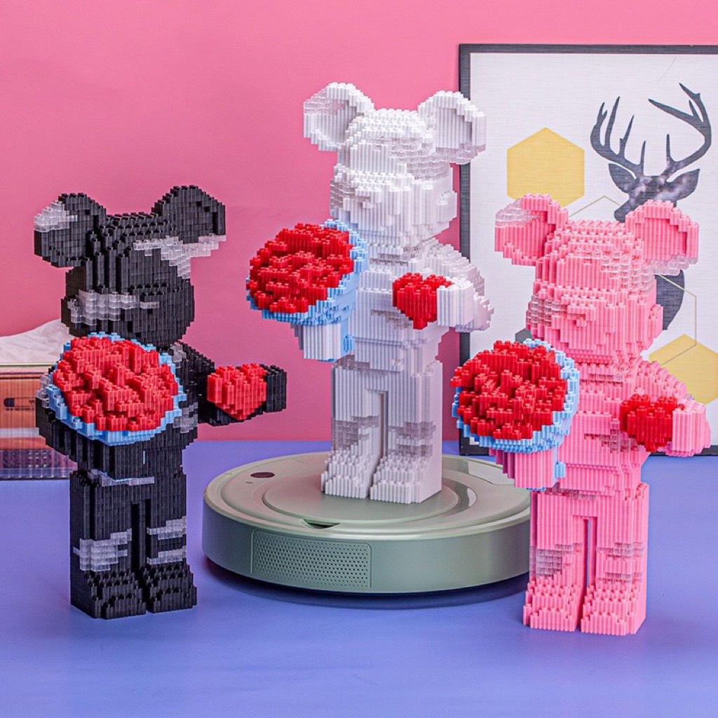 Mô hình Lắp Ráp 3D, Đồ Chơi Lắp Ghép, Mô Hình Gấu BearBrick Ôm Hoa Có Đèn Siêu Đáng Yêu, Dễ Thương - GoGo Fresh Shop