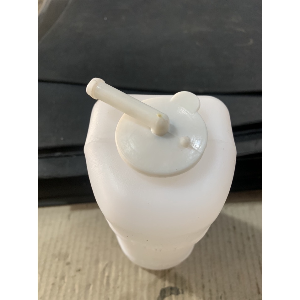 Bình nước phụ Suzuki carry 500kg  , Suzuki carry 7 chỗ, Thaco towner 750,vinaxuki 650kg.