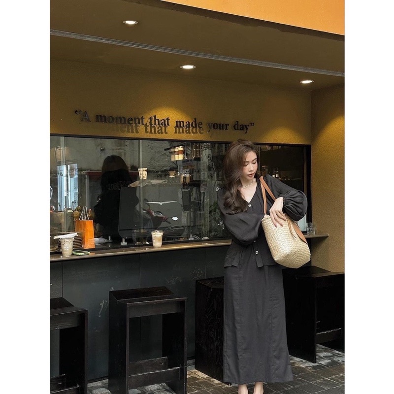 Set áo tay bồng dài tay cổ V kèm chân váy suông