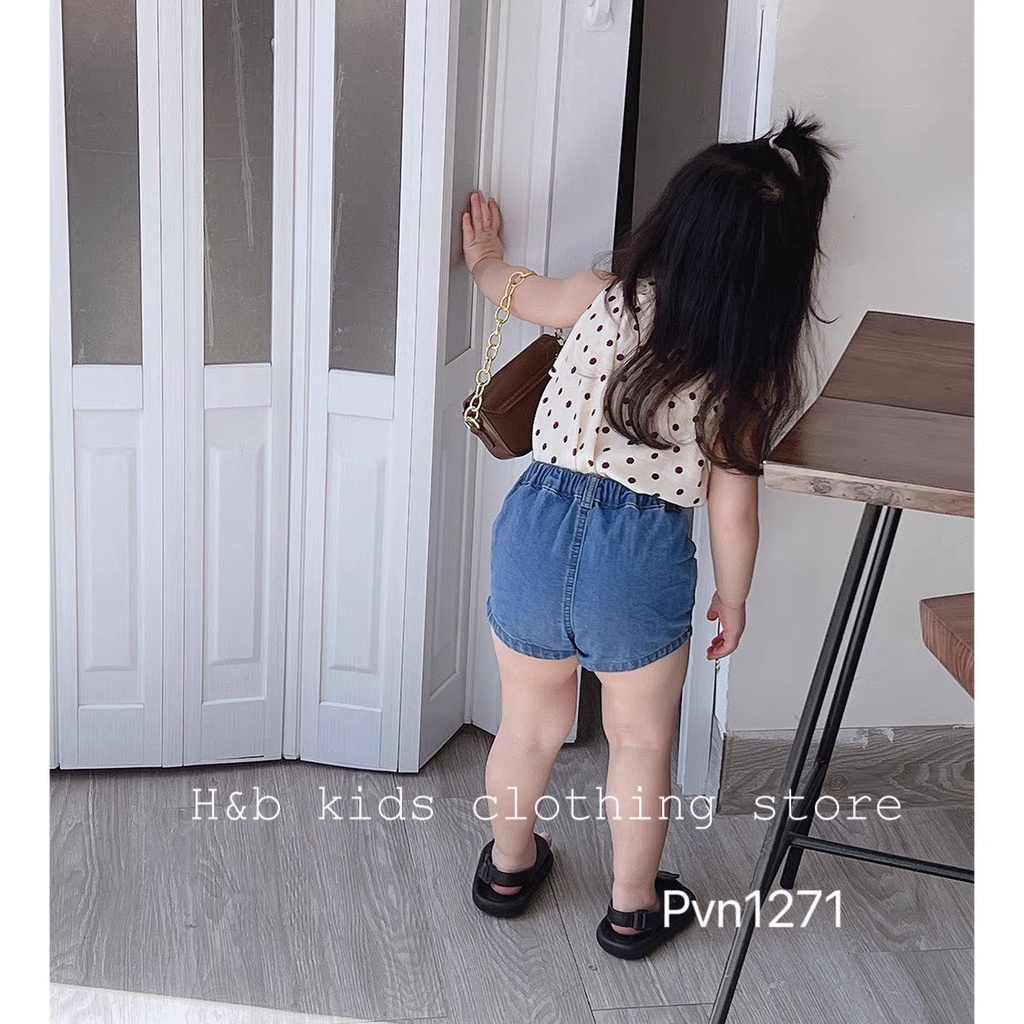 Bộ chấm bi cổ yếm bé gái