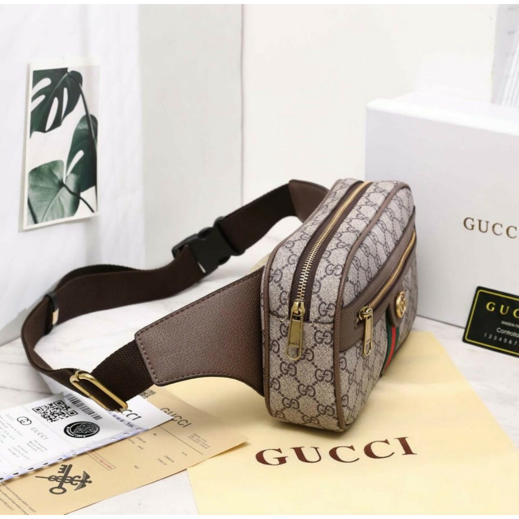 Túi đeo chéo thời trang nam CG siêu hot 2023