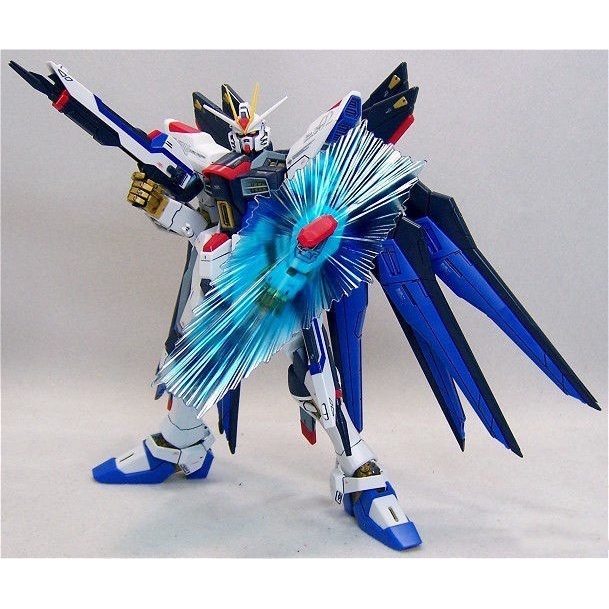 Mô hình đồ chơi Lắp Ráp Gundam - Phiên bản TV 6100 Freedom Strike