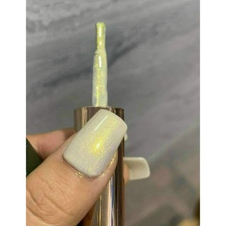 Sơn gel ánh trai vàng sơn trên mọi nền sơn