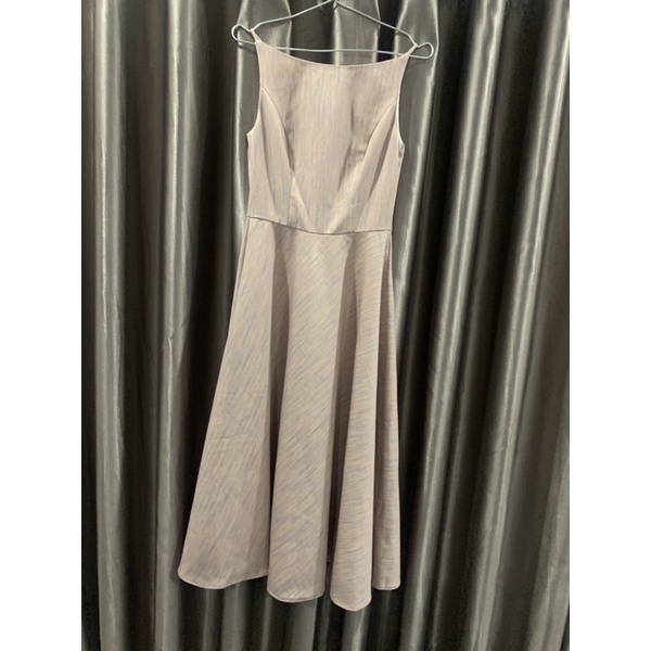 Đầm size S eo dứoi 67 vừa thanh lý