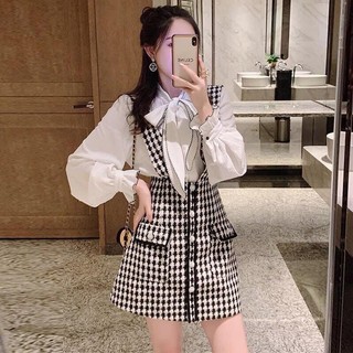Set bộ đi chơi,đầm yếm caro phối áo sơ mi tay dài ống loe