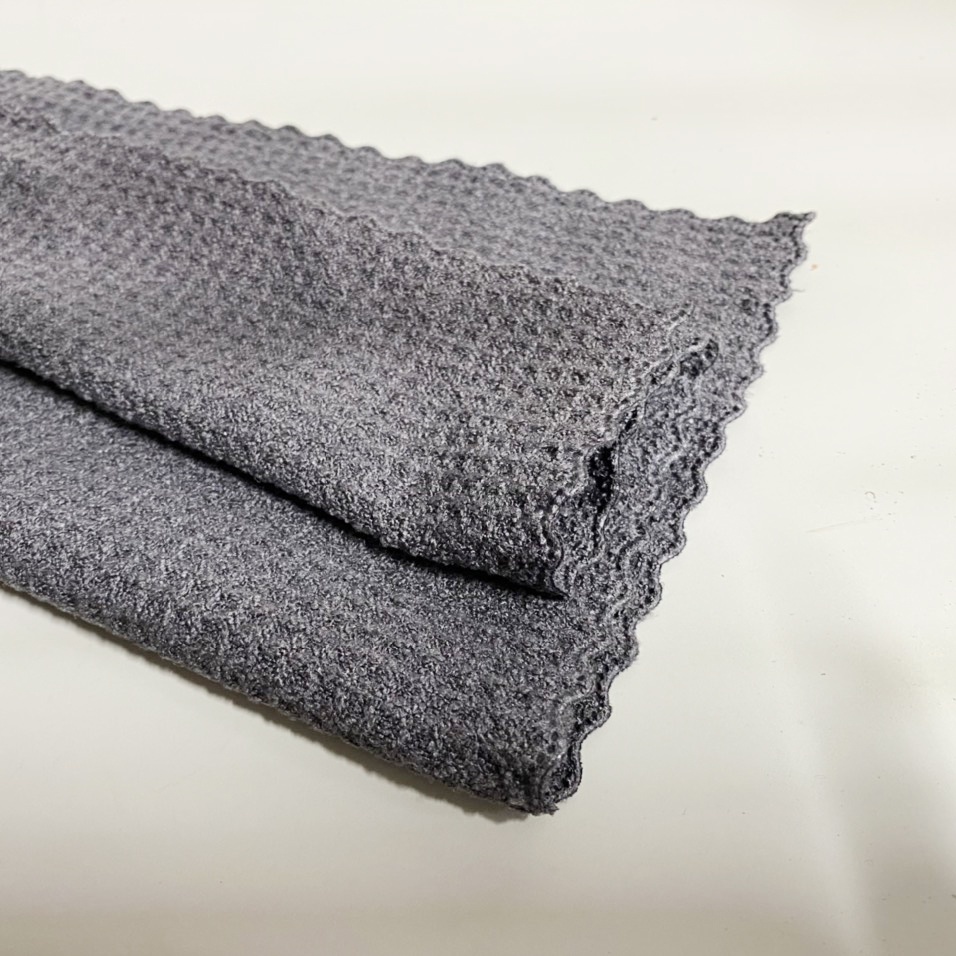 Khăn chuyên dùng lau kính ô tô không gây xước kính không để lại sợi vải