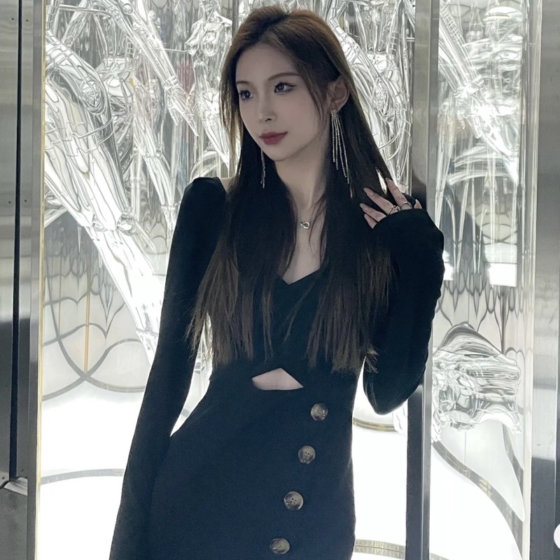 Khuyên tai 4 dây tua rua đi tiệc sang chảnh thanh thoát KT404