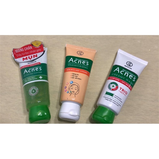 Sữa rửa mặt Acnes vàng 100g