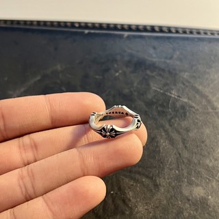 Nhẫn chromehearts