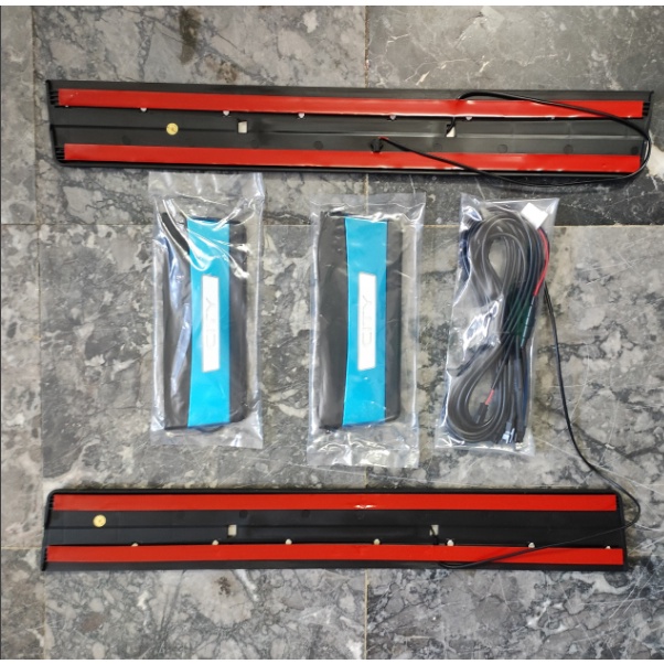 Nẹp Bước Chân Ngoài Có Đèn Led Cao Cấp Dành Cho Xe Honda CITY