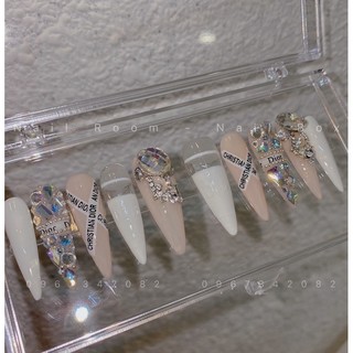 [A104] NAIL BOX THIẾT KẾ THƯƠNG HIỆU ĐÍNH ĐÁ CAO CẤP