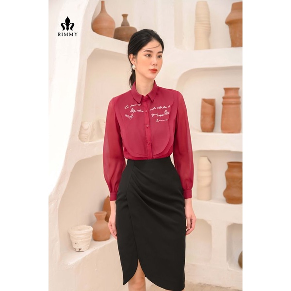 Áo sơ mi đỏ trắng hoạ tiết chữ thêu thủ công tinh tế Manlic Rimmy