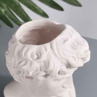 Lọ hoa thiết kế phần đầu tượng David