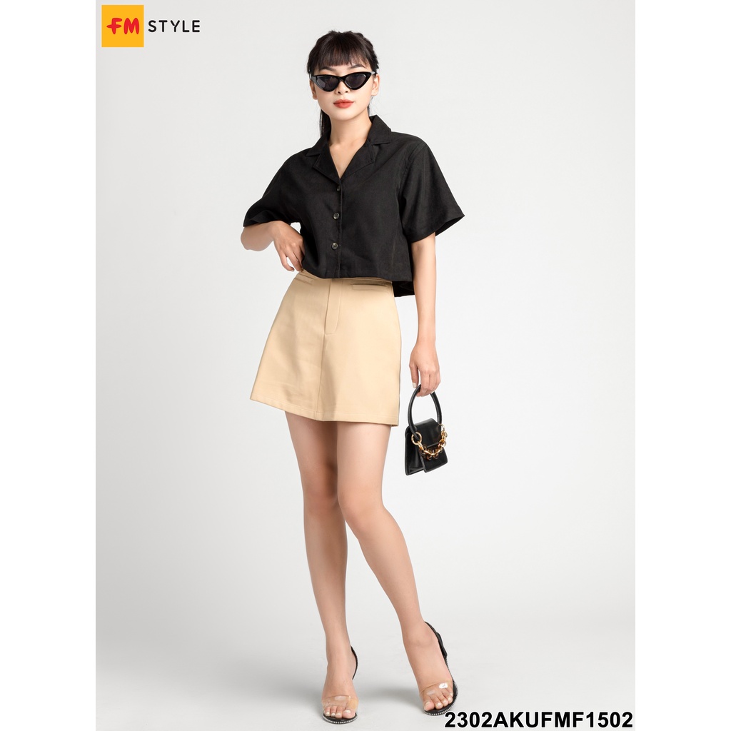 Áo kiểu nữ sơ mi croptop FM STYLE thiết kế tay ngắn cổ vest đính nút thời trang basic phong cách Hàn Quốc 23020312