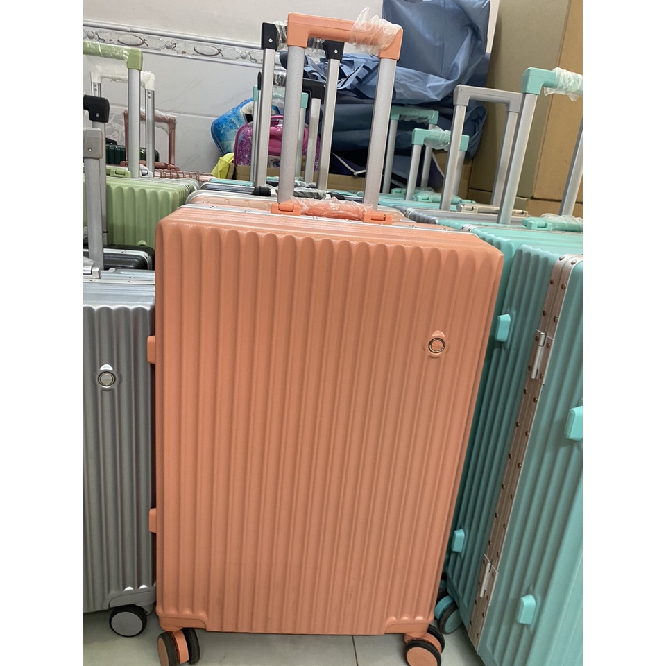 👉👉👉SỐ LƯỢNG CÓ HẠN  Vali Khung Nhôm Khóa Sập Còn "Tồn Kho" Nên Nay Xổ Ra Bán Rẻ Cho Cả Nhà👈👈👈