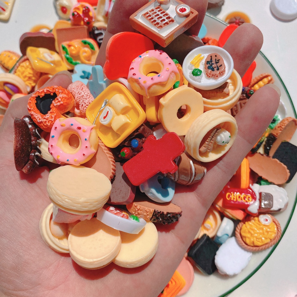 Combo 50 charm chai nước mini, đồ ăn mini làm phụ kiện búp bê, đồ handmade, DIY
