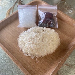 1 Tổ Yến Sào Tinh Chế Sợi Ngắn (6-8g) - Tặng táo đỏ, đường phèn, hạt chia