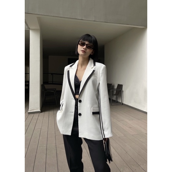 Áo blazer cổ viền cá tính Odin - NAYEM