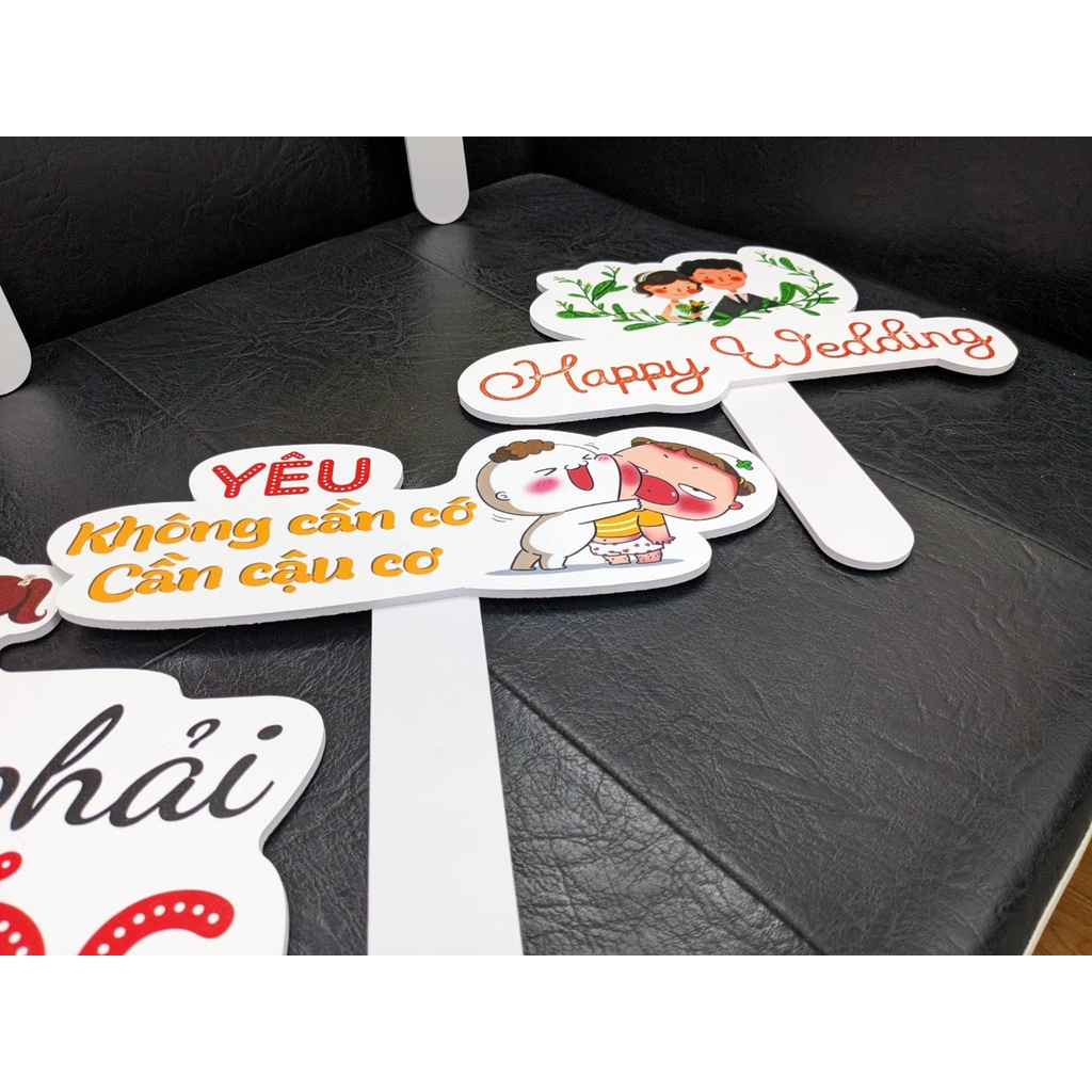 Bảng hashtag cầm tay chụp hình đám cưới