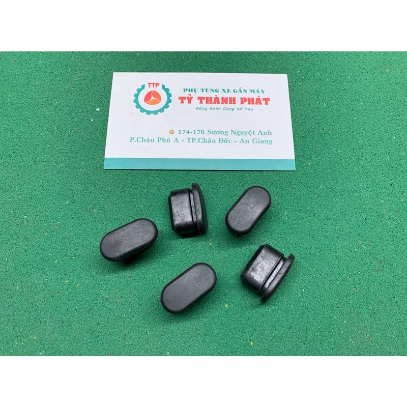 Nút đậy cản sau Future 1 , sirius zin