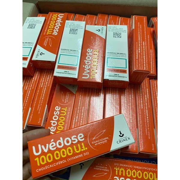 Vitamin D liều cao Uvedose 100000 UI